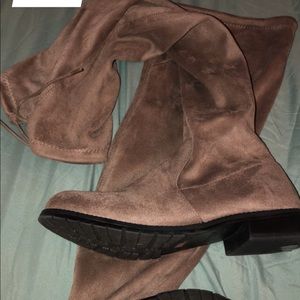 NWT OTK boots 8